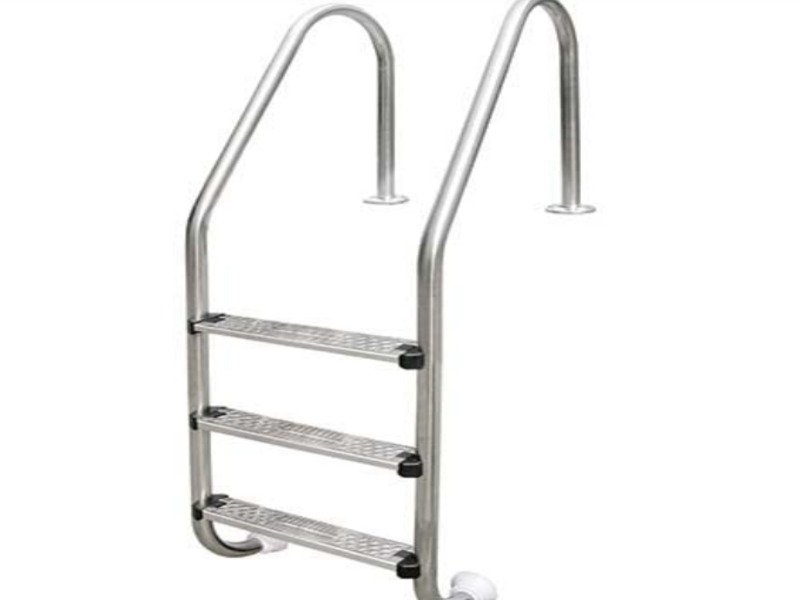 Échelle de piscine en acier inoxydable